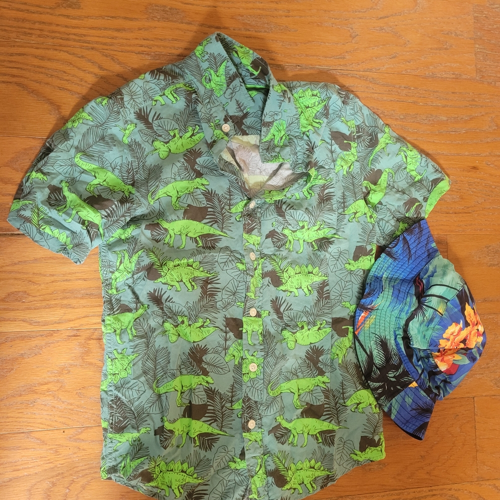 Green Dinosaur Print Short-Sleeve Shirt - Casual Men’s Button-Up